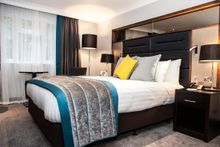 Deluxe bedroom at Crowne Plaza Felbridge