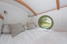 The Wagon with Faraway Views