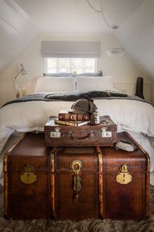 The Sherlock suite king-size bed