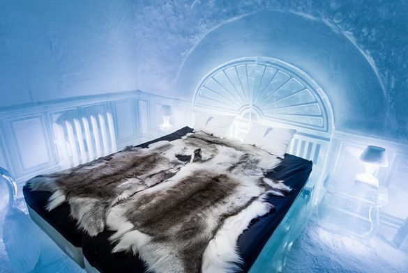 Deluxe Suite at the ICEHOTEL