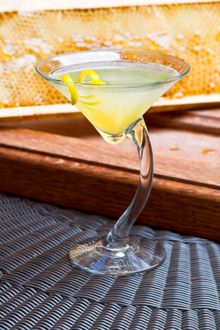 honey-infused cocktail, The Bowler Hat served at Caxton Bar, St Ermin\'s Hotel
