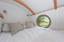 The Wagon with Faraway Views