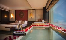 Banyan Tree Macau suite with personal pool
