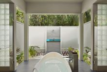Dhigali, Beach Bungalow Bathroom