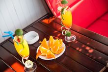 Tonkin Cruises - fresh fruit and drinks