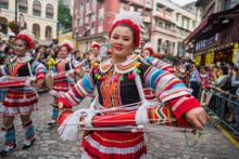 Parade through Macao, Latin City