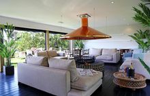Treehouse One living room