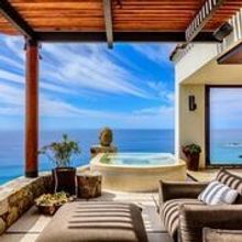 Casa Fryzer master suite spa and Buddha