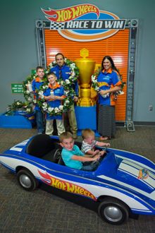 Who will make it to the winner's circle at Hot Wheels™: Race to Win™ ?