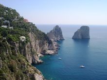 Chapters Experience Holidays (01707 2466666, chaptersholidays.co.uk) ‘Exploring the Sorrento Peninsula’ 