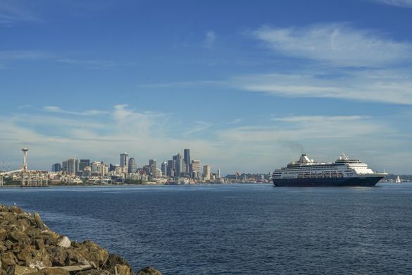 Holland America heads north to Alaska from Seattle's Elliott Bay. Photo: Alan Alabastro/Visit Seattle