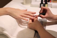 Merlot and Manicure at Plaza Premium Lounge Heathrow