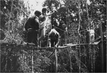 Volunteers working hard to secure the rigging