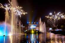 Universal Orlando Resort offers two new dining experiences for guests at its Universal Studios Park. The Superstar Character Bre