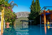 Set in a national park, DDG Retreat is an idyllic natural haven of peace and tranquility 