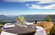 Dining with views over the Jamison Valley - Echoes