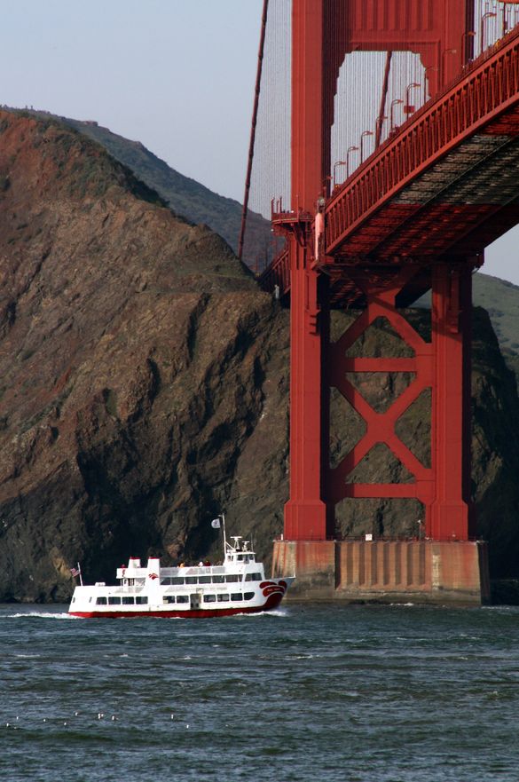 Red and White Fleet - San Francisco\'s Original Bay Tour Operator