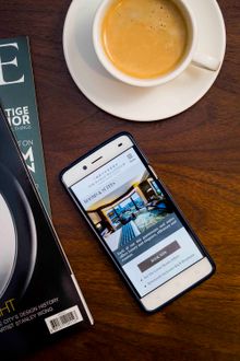 Complimentary handy smartphone service