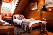 Chez Bear bedroom