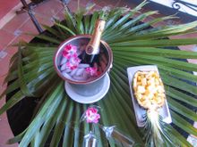 Bubbles and fruit on arrival