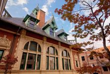 The Customs House Museum & Cultural Center, built in 1898, is one of Clarksville' most iconic and most photographed buildings.