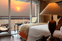 Jayavarman Deluxe Stateroom05
