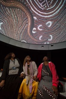 Artists enjoy the DomeLab: left to right: Pantjiti Lewis, Rene Kulitja, Alison Carroll. 