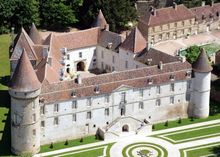 European Waterways Offers Castle Tours