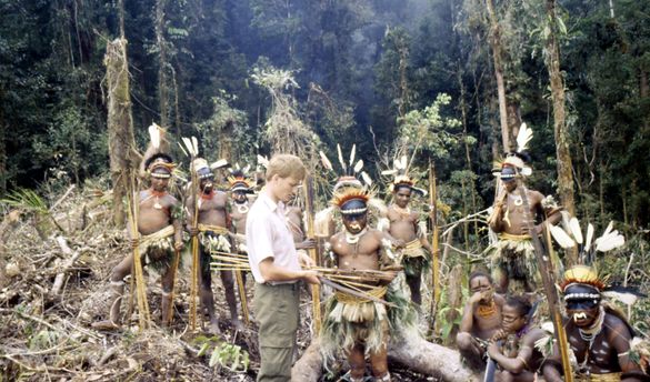Benedict Allen making first contact with the Yaifo tribe of Papua New Guinea Benedict Allen making first contact with the Yaifo tribe of Papua New Guinea