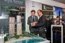 Sébastien Bazin, Chairman and CEO of AccorHotels (left) and Nakheel Chairman Ali Rashid Lootah (right)