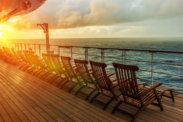 Sonnenuntergang an Deck 