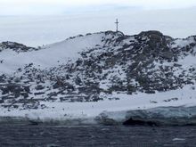 Memorial Cross, Cape Denison