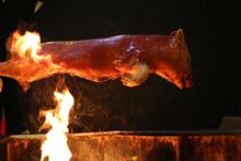 外带烤乳猪 Roast Suckling Pig to Take Away