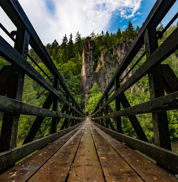 Svatoš Rocks bridge