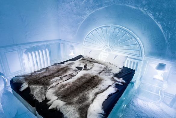 Deluxe Suite at the ICEHOTEL