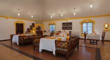 Kebabs & Kurries Restaurant