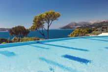 Infinity pool at the Valamar Argosy Hotel