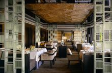 Yan Toh Heen Restaurant interior