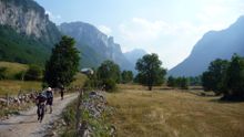RAMBLERS WALKING HOLIDAYS 10 PERFECT PEAKS - Balkans