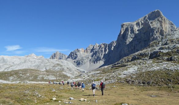 RAMBLERS WALKING HOLIDAYS 10 PERFECT PEAKS - Dolomites
