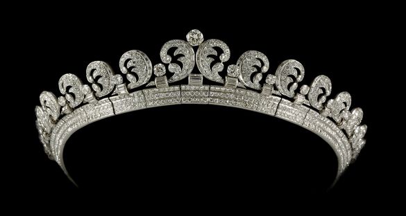 Cartier London Halo tiara 1936, platinum, diamonds, 3 x 18cm, lent by Her Majesty Queen Elizabeth II.