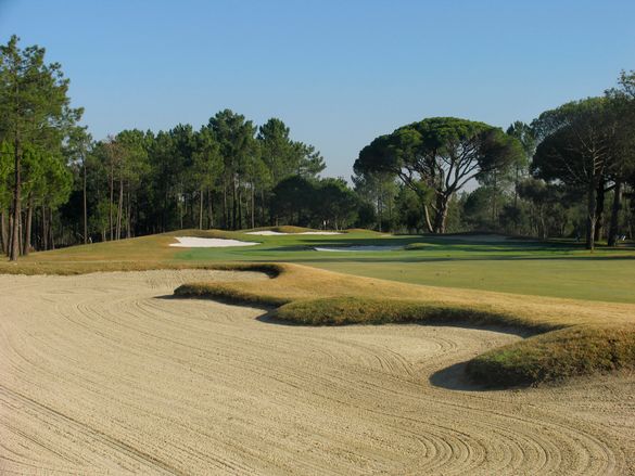 14th hole at Quinta do Peru