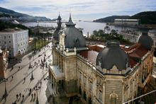 Cartagena's picturesque town hall and the view beyond