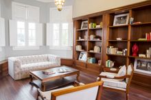 Casa Republica library