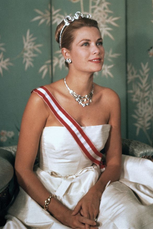Official portrait of Her Serene Highness Princess Grace of Monaco wearing Cartier jewellery 1959 Official portrait of Her Serene Highness Princess Grace of Monaco wearing Cartier jewellery 1959