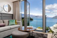 QT Queenstown - Lake King Room