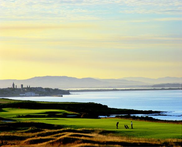 The stunning Fairmont St Andrews is one of the many excellent venues accessible via Edinburgh Airport