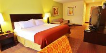 GreenTree Inn & Suites 