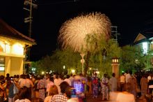 Weekeday Fireworks Display - Photo by Shogo Nishiyama