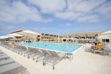 Pool at Oasis Salinas Sea